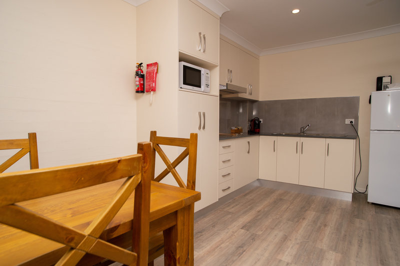 Manera Heights Apartment Motel,Butlers Falls>>Dubbo,4 star