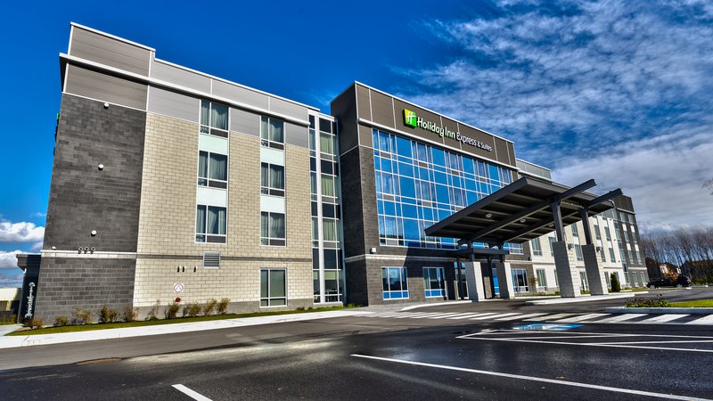 Holiday Inn Express & Suites Vaudreuil, An Ihg Hotel,Pointe Claire>>Montreal,2.5 star