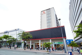 red planet manila aseana city