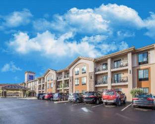 sleep inn and suites page at lake powell