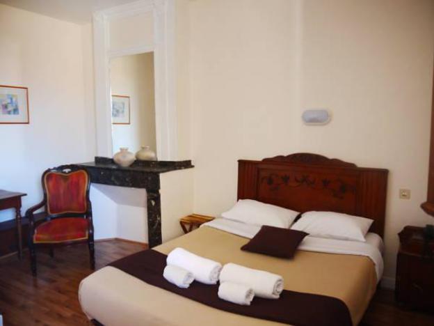 hotel croix baragnon