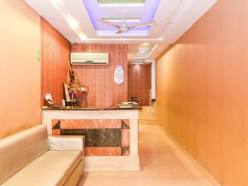 Hotel Vishesh Continental,Karol Bagh>>Delhi,2 star
