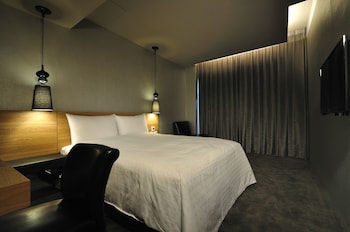 forward suites ii