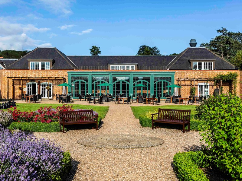 Mercure Warwickshire Walton Hall Hotel & Spa,Stratford-Upon-Avon>>Birmingham,4 star