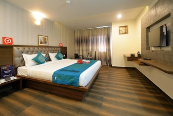 Oyo 897 Hotel Surabhi Elite,Plot No 11-13-196/5/A&B, Kothapet,3 star