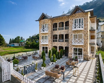 four farm best resort in nainital for family