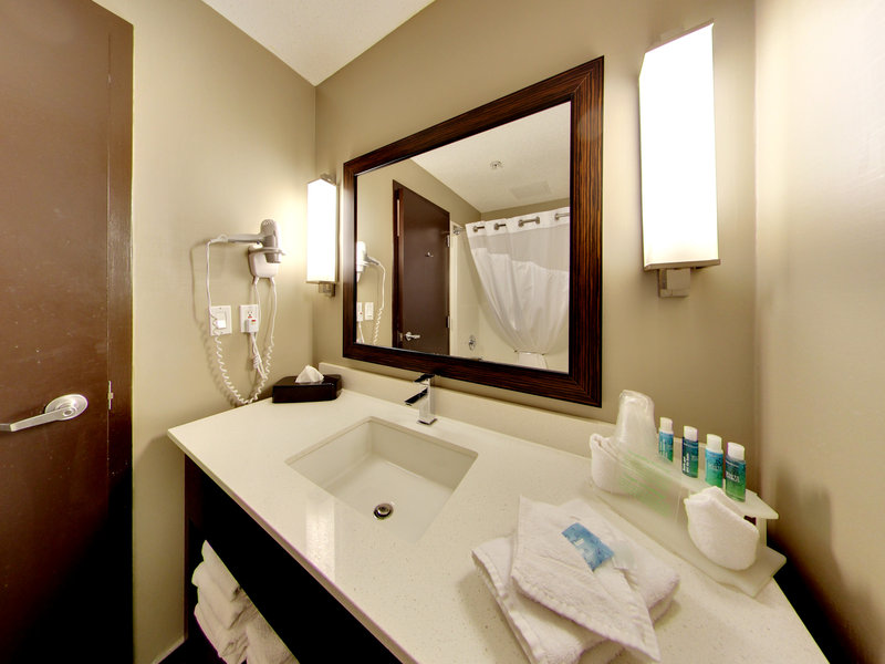 Holiday Inn Express Edmonton-International Airport