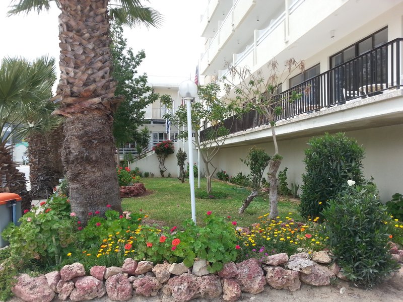Marion,Paphos>>Latsi,4 star