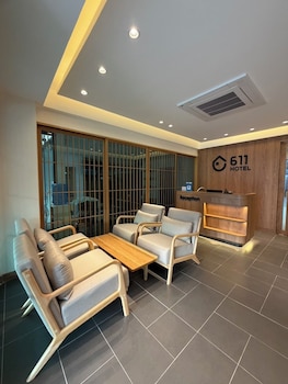 611 Hotel,,3 star