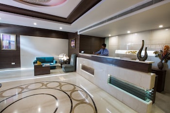 Hotel Narula's Aurrum,Ina Colony,4 star