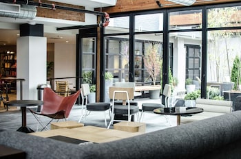 freepoint hotel cambridge tapestry collection by hilton