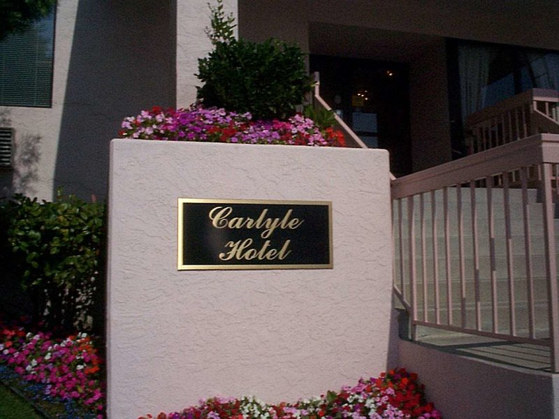 Carlyle Hotel,Campbell>>California,3 star