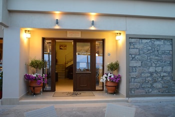 sappho hotel