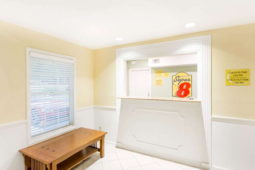 Super 8 By Wyndham Statesboro,Sylvania>>Statesboro,2 star