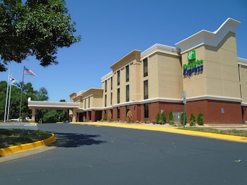 Holiday Inn Express Richmond - Midlothian Turnpike By Ihg,Chesterfield>>Bon Air,3 star