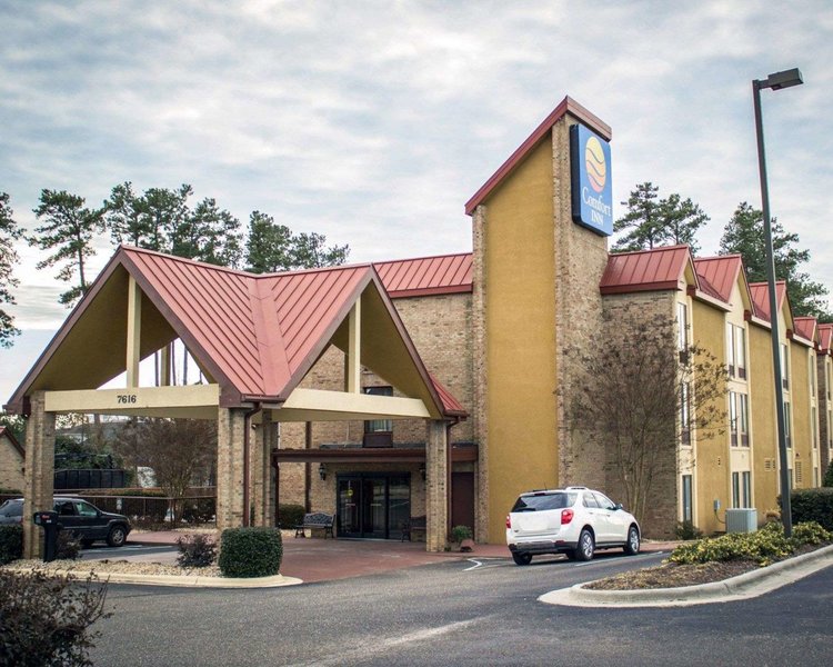 Comfort Inn & Suites Fuquay Varina,Middle Creek>>Fuquay-Varina,2.5 star