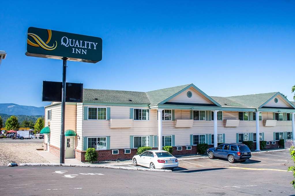 Quality Inn,Medford>>Grants Pass,2.5 star