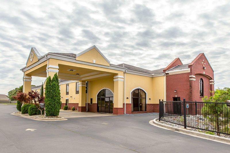 Quality Inn Hanceville Us Hwy 31,Cullman>>Birmingham,3 star