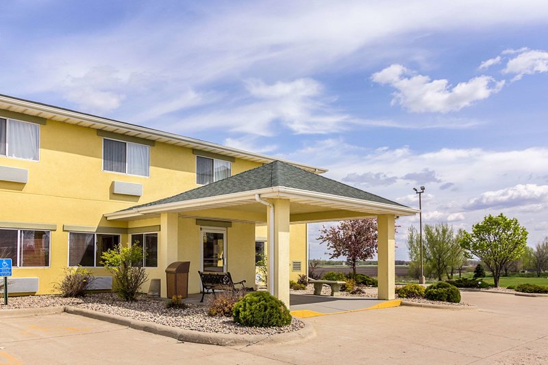 Econo Lodge Luverne I-90,Sioux Falls>>Luverne,2.5 star