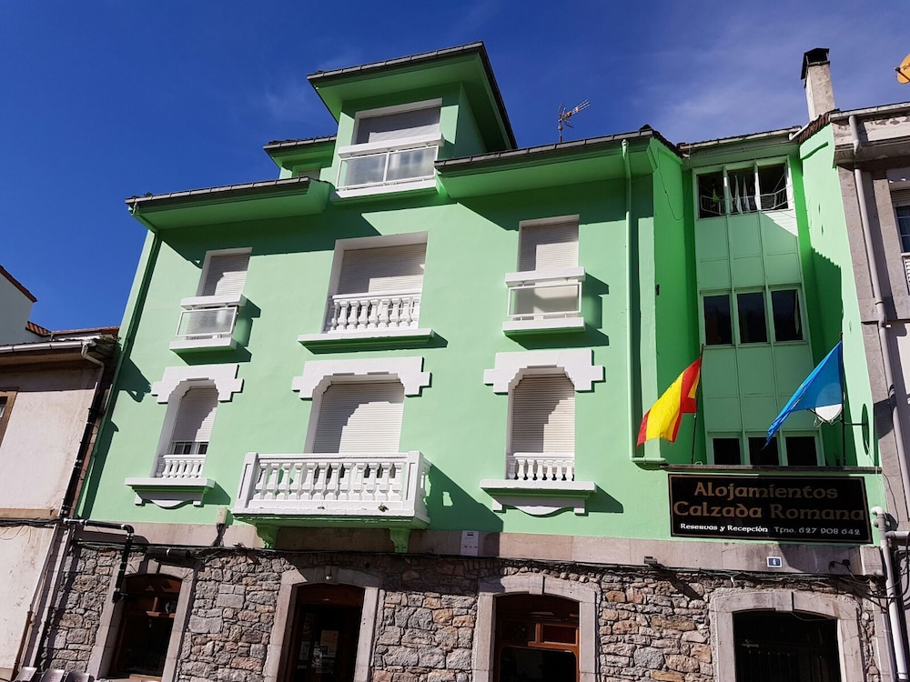 Alojamiento Calzada Romana,Belmonte De Miranda>>Asturias,2 star