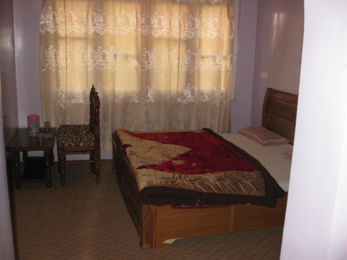 Hotel Gulistan,Gagribal,3 star