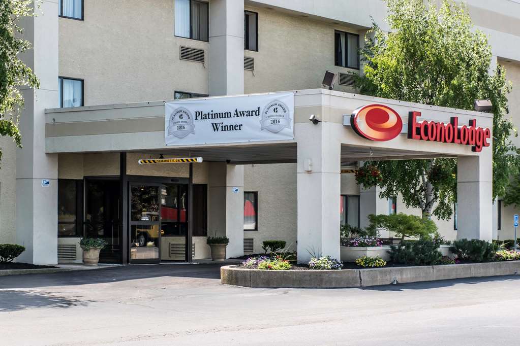 quality inn arena