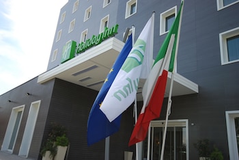 Holiday Inn Milan Nord Zara By Ihg,Milan>>Cinisello Balsamo,4 star