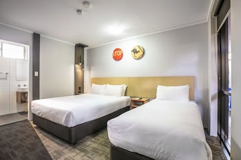 Nightcap At Jamison Hotel,Greater Western Sydney>>Blaxland East,4 star