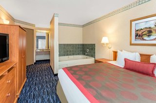 Ramada By Wyndham Kent Seattle Area,Near Showare Center,3 star