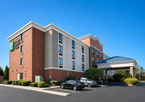 Holiday Inn Express & Suites Gahanna/Columbus Airport By Ihg,Gahanna>>Columbus,3 star