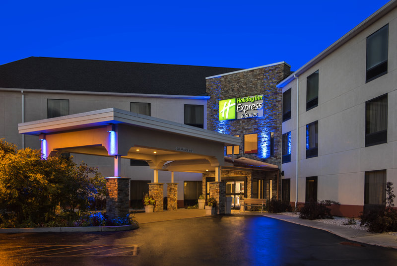 holiday inn express hotel and suites great barrington by ihg