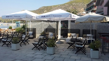 Plaza Hotel,Loutraki-Agioi Theodoroi>>Corinth,2 star