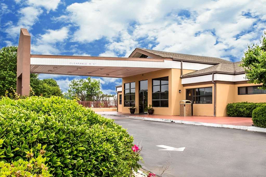 Quality Inn Duncan - Spartanburg West,Greenville - Spartanburg>>Duncan,2.5 star