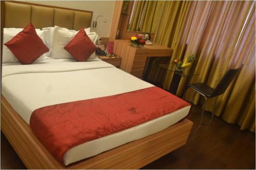hotel plaza chembur