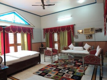 kunjpur guest house