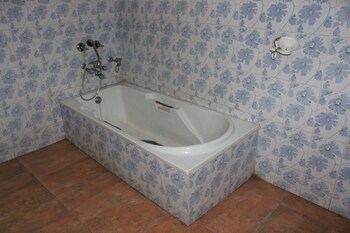 kunjpur guest house
