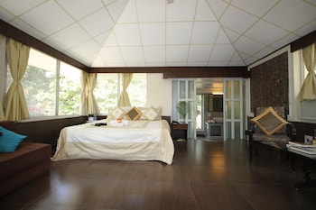 village machaan resort