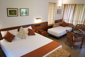 village machaan resort