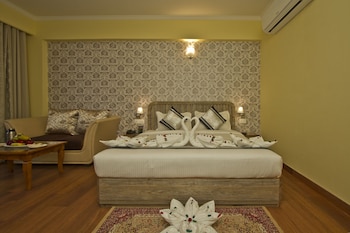 snow flakes resort and spa centrally heated luxury resort