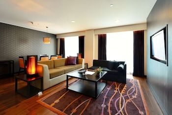 radisson suites bangkok sukhumvit