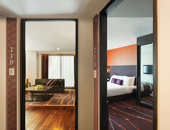 radisson suites bangkok sukhumvit
