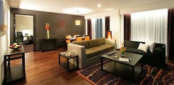 radisson suites bangkok sukhumvit