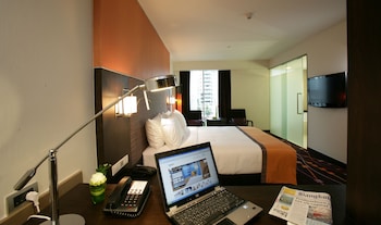 radisson suites bangkok sukhumvit