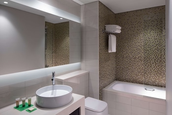 hyatt place dubai jumeirah