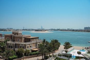 th8 palm dubai beach resort vignette collection