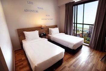 kingsgate canal hotel