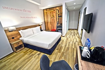 kingsgate canal hotel