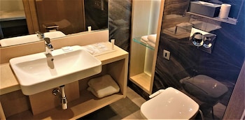 novotel chandigarh tribune chowk