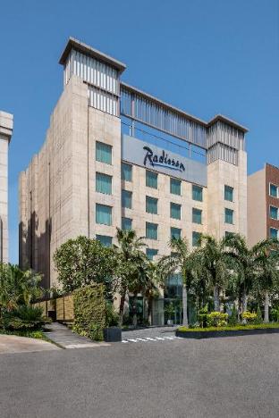 radisson hotel sector 29 gurugram