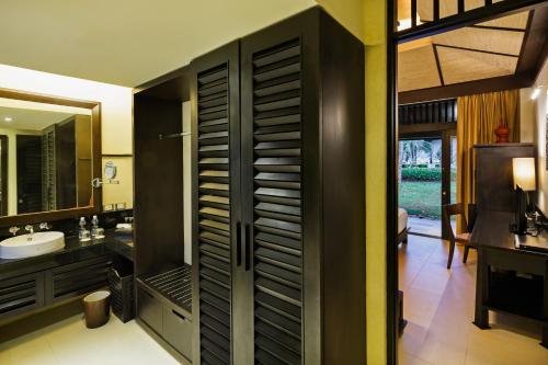 impiana beachfront resort patong phuket